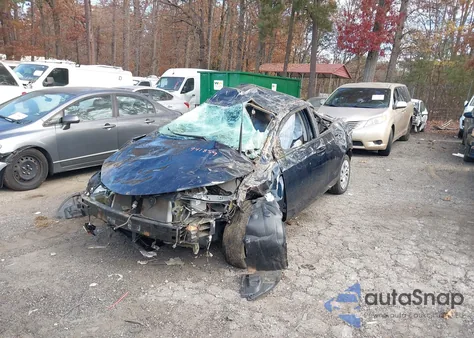 2019 Toyota Corolla Le from USA, damaged, VIN 5YFBURHE9KP941859